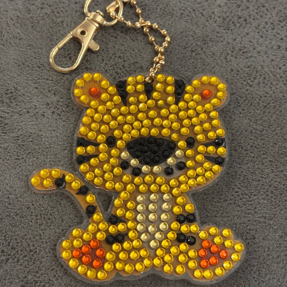 Handmade Tiger Keychain with Rhinestones - Diamond